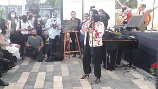 Participación de Alejandra Avalos en la inauguración de la Plaza del Bolero Armando Manzanero.