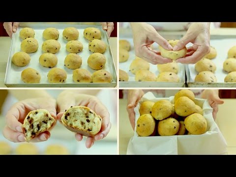 PANGOCCIOLI FATTI IN CASA RICETTA FACILE - Homemade Chocolate Chip Buns Easy Recipe