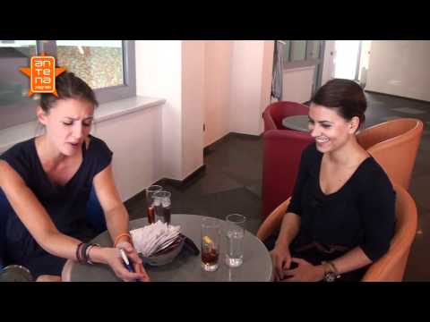 Tamara Loos i Zlata Muck pjevaju Britney Spears | Antena Zagreb 2011