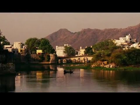 The Best Exotic Marigold Hotel - UK Trailer - HD