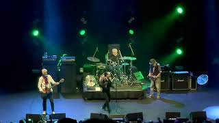 Stretcher Case Baby - The Damned (Live At The Eventim Apollo 28th October 2022)