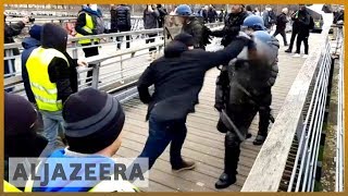 🇫🇷 France: Video of former boxer punching police officers goes viral l Al Jazeera English