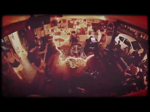 Avec Silenzi / La Unique