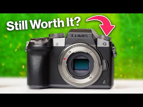 Panasonic LUMIX G7 4K Digital Camera, with 14-42mm Mega O.I.S. Lens, 16 Megapixel Mirrorless Camera, 3-Inch LCD, DMC-G7KK (Black) video review thumbnail