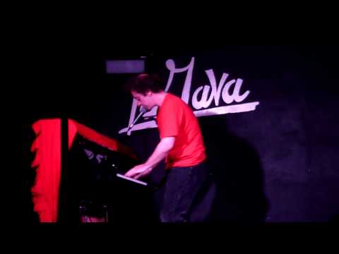 Mathieu Boogaerts "Lorsque Flore" @ La Java (Paris - 2011)