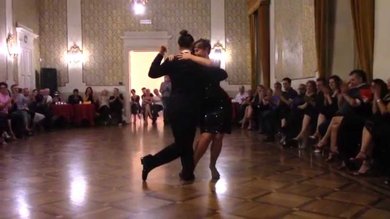 Maja Petrović  & Marko Miljević  - "Como dos extraños" - Mamagré - 4