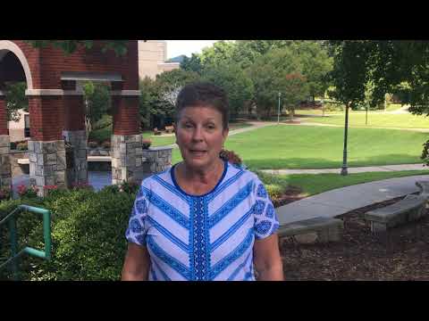 Mrs. Salzano welcomes new families to Ravenscroft!