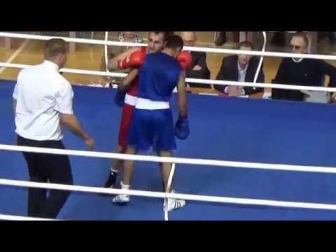 Boxing Zlatna rukavica 2015 finale do 60kg Andreiana Razvan(Rumunija)-Mahmoud Abdelaal(Egipat)
