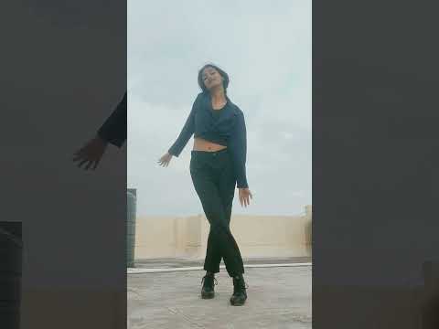 Yamini MR Rover Kpop Dance