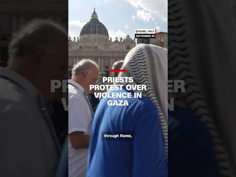 Priests protest over violence in Gaza