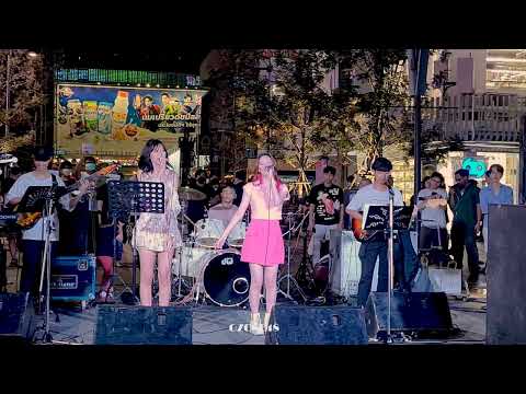 [4K] Full Fancam SCA X BNK48 Satchan & Mind - @ Siam Square Walking Street 231065