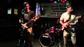 Hammers and hearts - Daphne Loves Derby (Oak Island Cover)