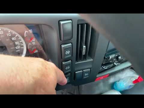 Isuzu F Series FTR FVR Dash Switches Levers and Storage Product Review by Michael Olden of Lee-Smith