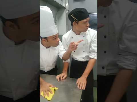 my crazy chef 😂 #cheflife #cheffunmoment #funny #chef #food