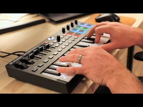 M-Audio Oxygen Pro Mini - Quick Virtual Instrument Demo