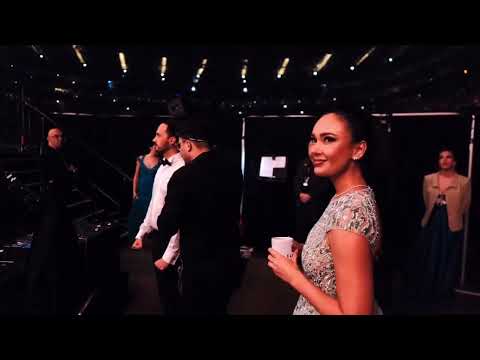 The backstage moments from Andrea Bocelli show  at the @theo2london #aidagarifullina #andreabocelli