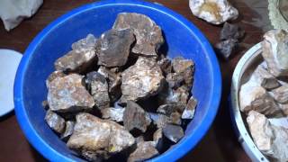 Ouro na pedra de Quartzo