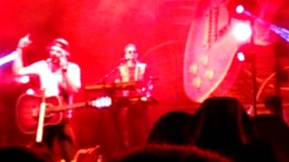 Thomas Rhett Sorry For Partying