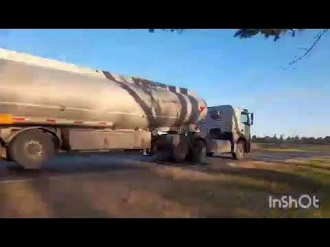 CAMIONES EN RUTA PROVINCIAL 1 , SAN FRANCISCO , CORDOBA , ARGENTINA , VIDEO 356