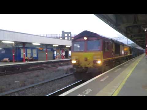Class 66004 - EWS - Stockport - 01.07.2019 - (Binliner)