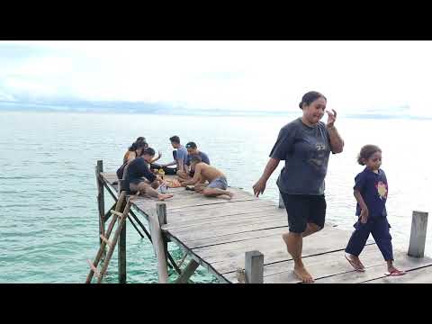 Bersantai di sore hari di senudi