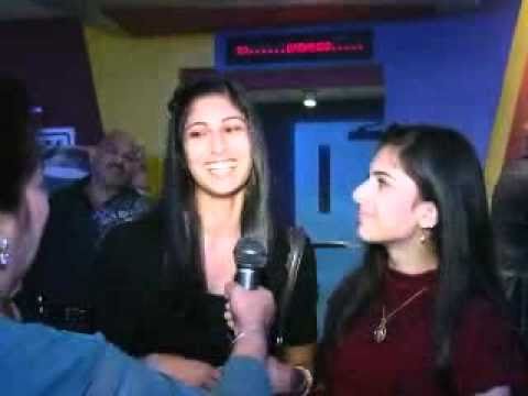 Dabangg- First day_ first show reactions Video_ Video clips_ Featured videos- Rediff Videos_3.flv