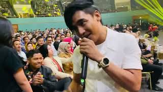 Download lagu SETIA BAND - asmara nya menusuk jantung bagian paling dalem - ( official video music) mp3