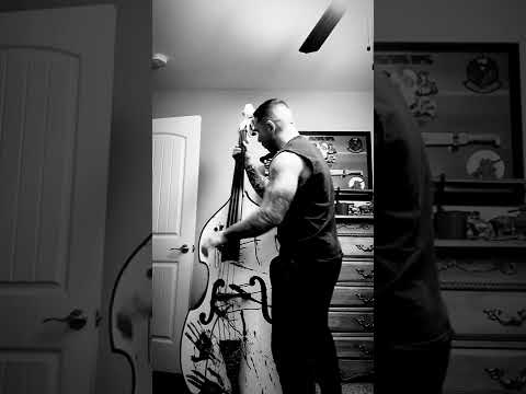 More psychobilly bass