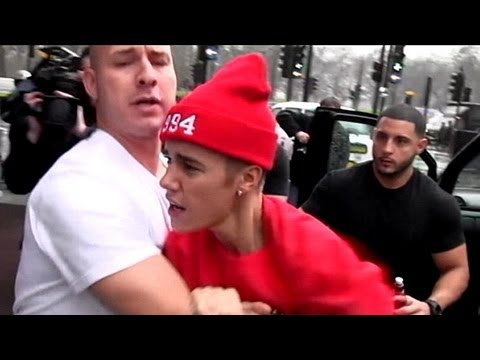 Justin Bieber Attacks Paparazzi: Justin Bieber's  Worst Week Ever  | Nightline | ABC NEws