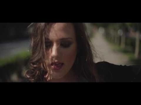 Egy Másik Zenekar - Én csak téged ( Official Music Video )