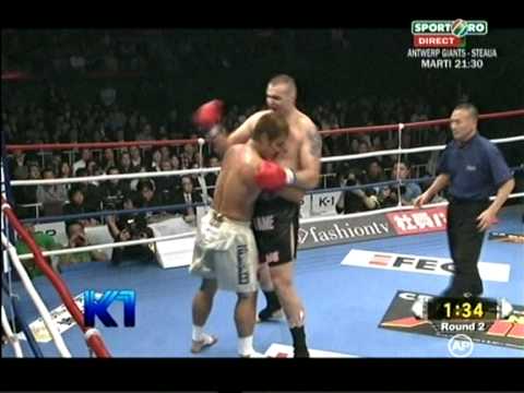 K1 Final 2010 - Semmy Schilt vs Kyotaro- Round 2