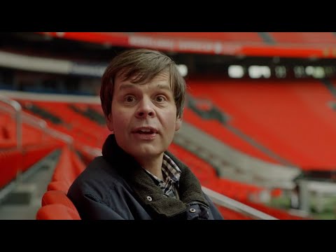 afbeelding Kees leest zijn toespraak voor de première voor • Doclines