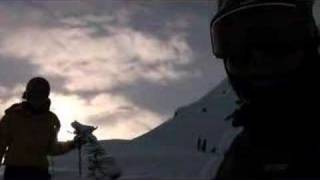 preview picture of video 'MGTR - Heliskiing December 29th 2007'