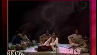 Kab se hoon kya bataun jahan-e-kharab mein by Jagjit Singh