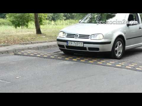 Próg zwalniajacy przy ul. Jerzmanowskiego w Nowym Prokocimiu