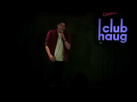 De lachende derde | Victor Luis van Es | za 10 dec 2022 | Isala Theater