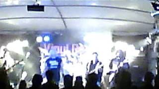 Vinyl Roxx rocks Bark at the Moon at 2011 Cortland Fest