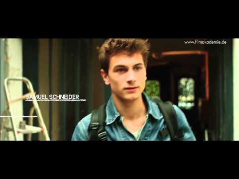 Couchmovie Titelsequenz | Motion Design (2013)