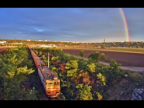Tren de marfa CFR Marfa iese din Suceava Vest cu EA499 si 37 vagoane - 05.10.2017