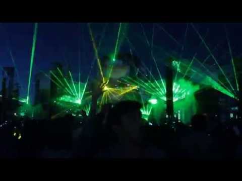 Avicii - Wake Me Up (LIVE from AFP 2014)
