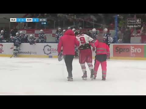 Michal Gulaši a jeho zakrok na Jana Kaňu | OLO - KOM - 17. 10. 2022 |