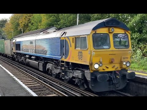 Class 66 | 66709 ‘Sorrento’ | Special MSC Livery | GB Railfreight - GBRf | Swaythling | 26/10/22