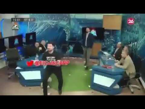 Tano Santarsiero canta Soy Sabalero - AEEA soy del gallinero - River | FÚTBOL AL HORNO