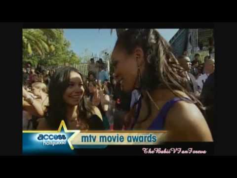 Zanessa Access Hollywood Interview at the 2010 MTV Movie Awards - Just so sweet!