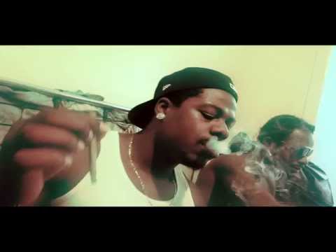 Woodie Dat Thang - Blow'N Shit ( @DroFaceFilmz)