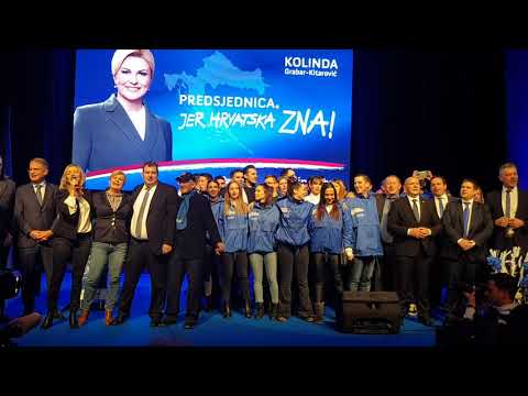 Kolinda Grabar Kitarović pjeva "Najdraža Rijeko" / snimio Marko Gracin