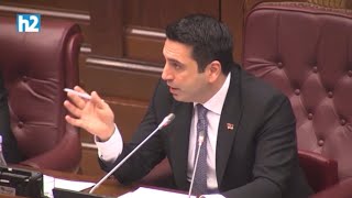 Նախ և առաջ մի քիչ ցածր խոսեք, երկրորդը՝ ընդհանրապես մի՛ խոսեք. Աժ նախագահը՝ պատգամավորին։ Լրաբեր