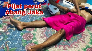Download lagu pijat perut abang jaka yang kurang nyaman mp3