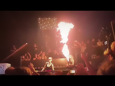 STELLA BOSSI'S FIRESHOW!!