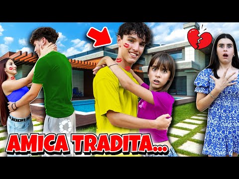 HO BACIATO UN RAGAZZO SCONOSCIUTO E LETIZIA HA TRADITO LA SUA MIGLIORE AMICA PER UN GIOCO! Ep. 14
